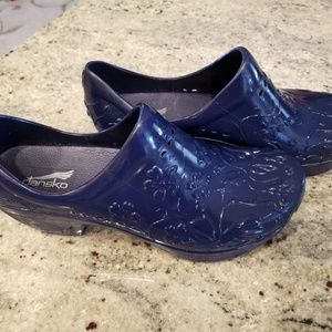 Dansko Women's Pixie Clog (Navy Blue)